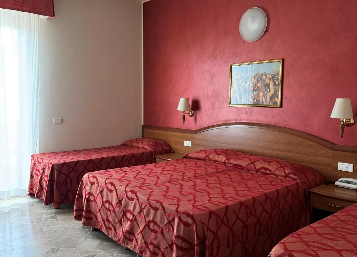 רימיני Hotel Tiffany