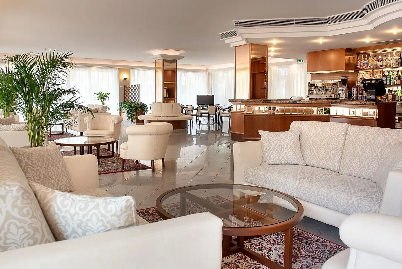 Hotel Tiffany Rimini 3*,